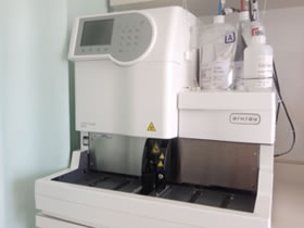 HbA1c・血糖測定器